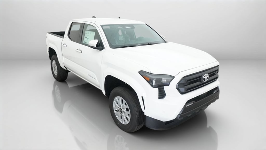 2026 Toyota Tacoma SR5 - Photo 6