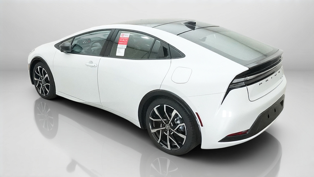 2026 Toyota Prius Plug-in Hybrid XSE Premium - Photo 29