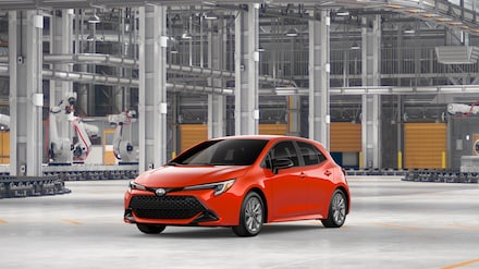 2027 Toyota Corolla Hatchback SE SE  HATCHBACK