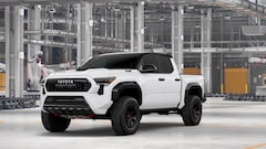 Toyota Tacoma i-FORCE MAX TRD Pro 4x4 de doble cabina HV 2026
