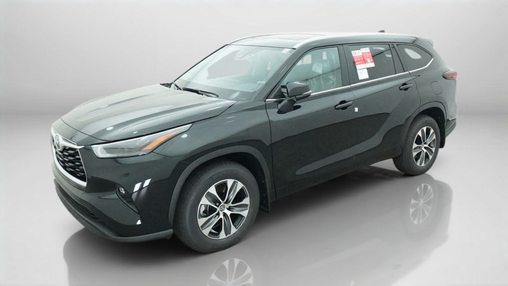 2026 Toyota Highlander XLE AWD 
