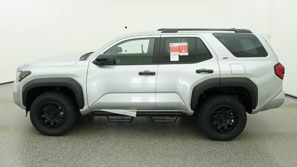New 2026 Toyota 4Runner SR5 4WD SR5