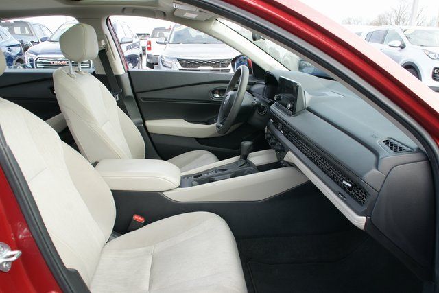 2023 Honda Accord EX - Photo 31