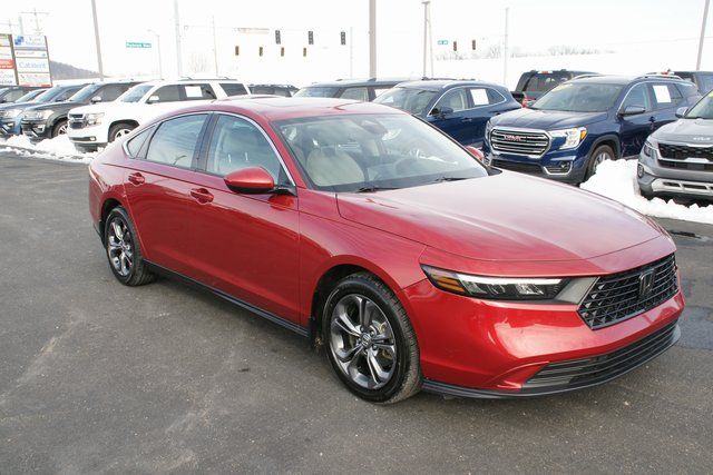2023 Honda Accord EX - Photo 4