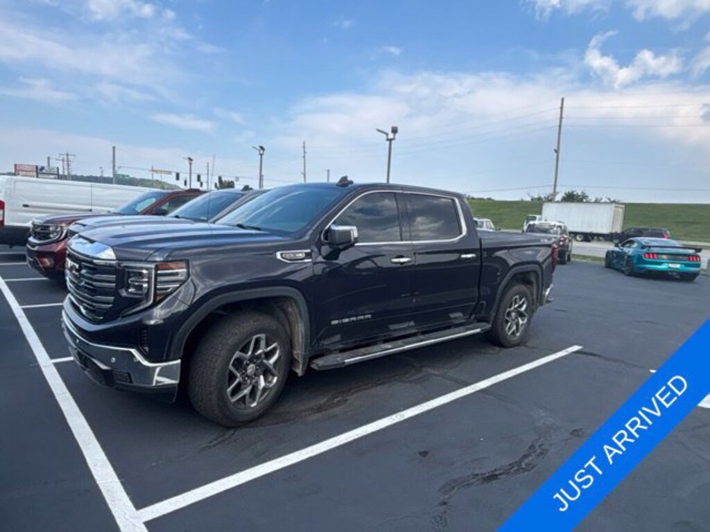 Used 2024 GMC Sierra 1500 SLT Truck