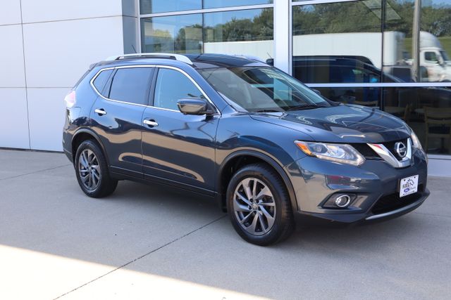 Used 2016 Nissan Rogue SL with VIN 5N1AT2MV4GC850974 for sale in Greendale, IN