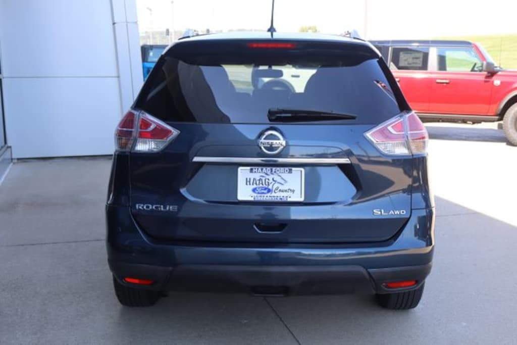 Used 2016 Nissan Rogue SL SUV