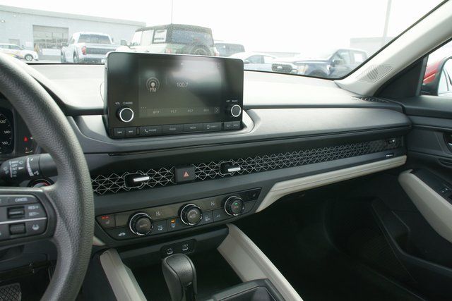 2023 Honda Accord EX - Photo 17
