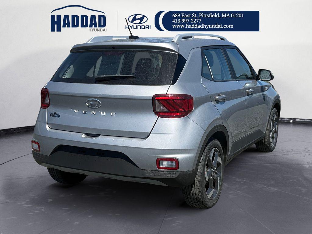 2026 Hyundai Venue SEL - Photo 6
