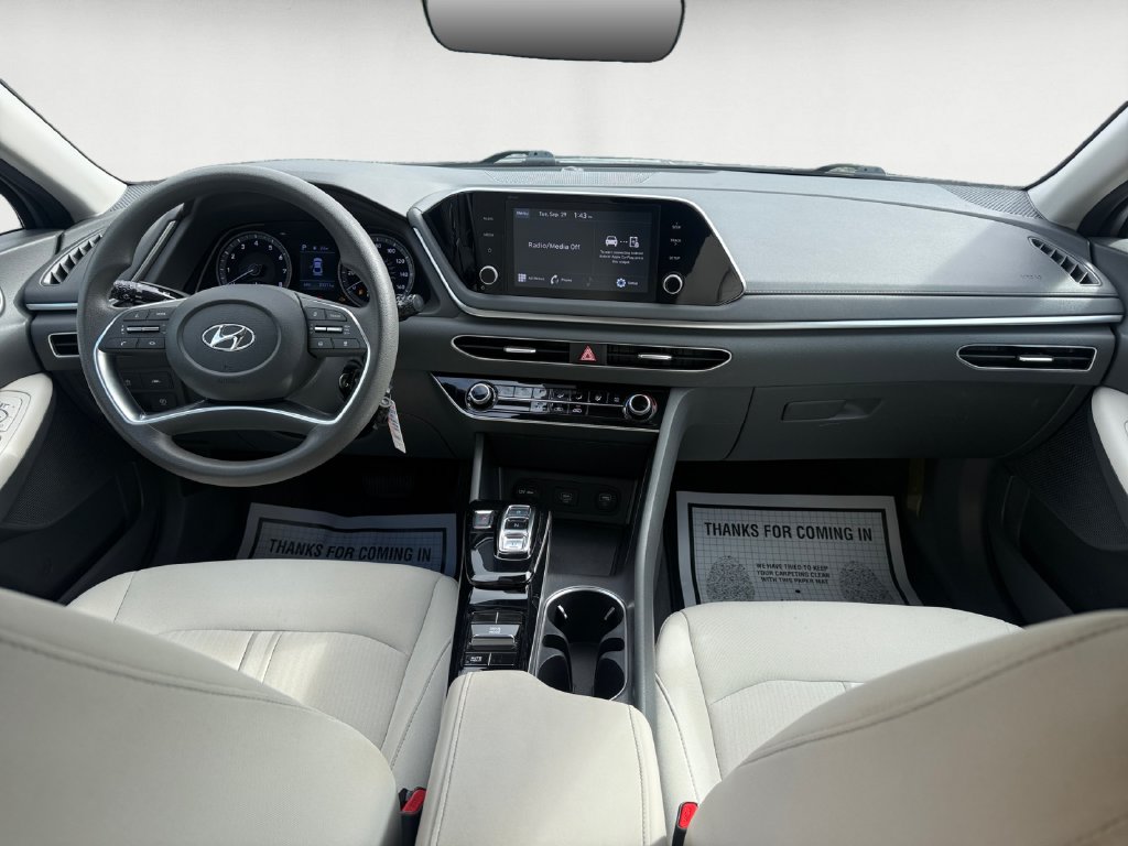 2023 Hyundai Sonata SE - Photo 11