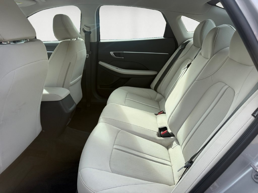 2023 Hyundai Sonata SE - Photo 14
