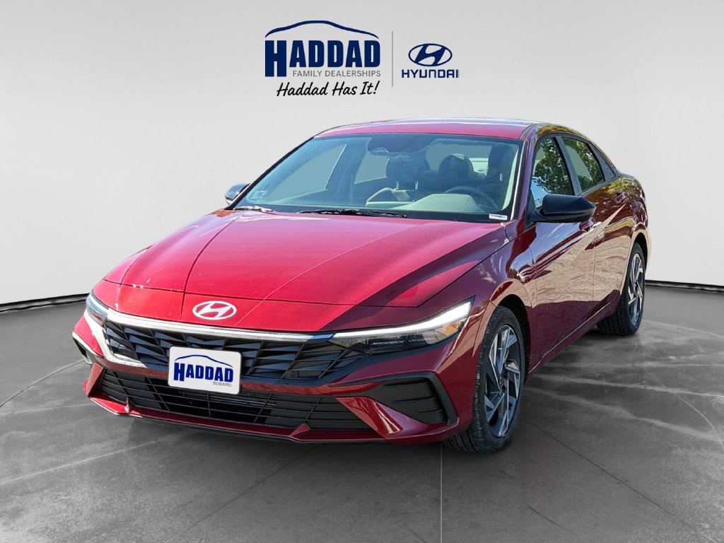Certified 2025 Hyundai Elantra SEL Sport Sedan