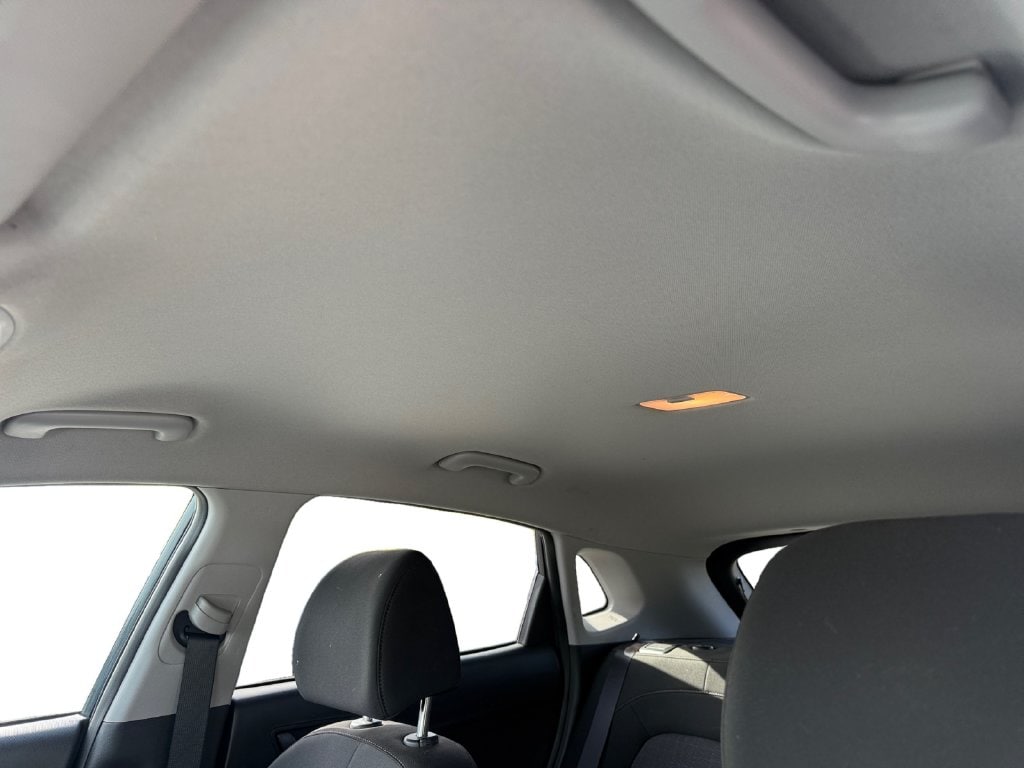 2022 Hyundai Kona SEL - Photo 6
