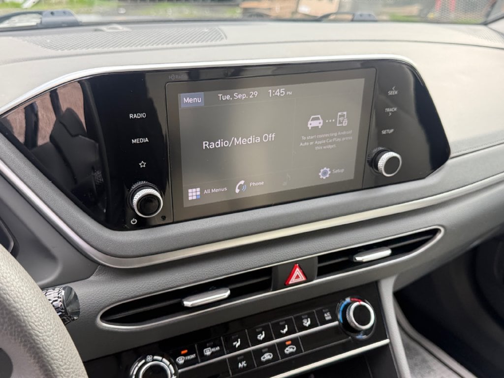 2023 Hyundai Sonata SE - Photo 26