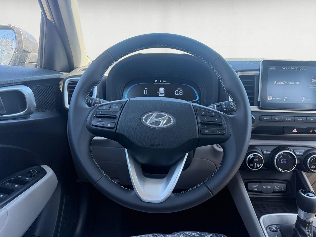 2026 Hyundai Venue SEL - Photo 13