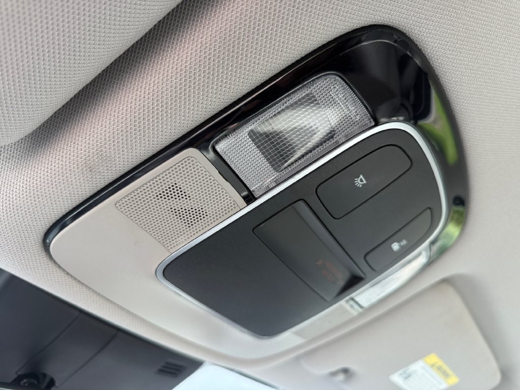 2023 Hyundai Sonata SE - Photo 19