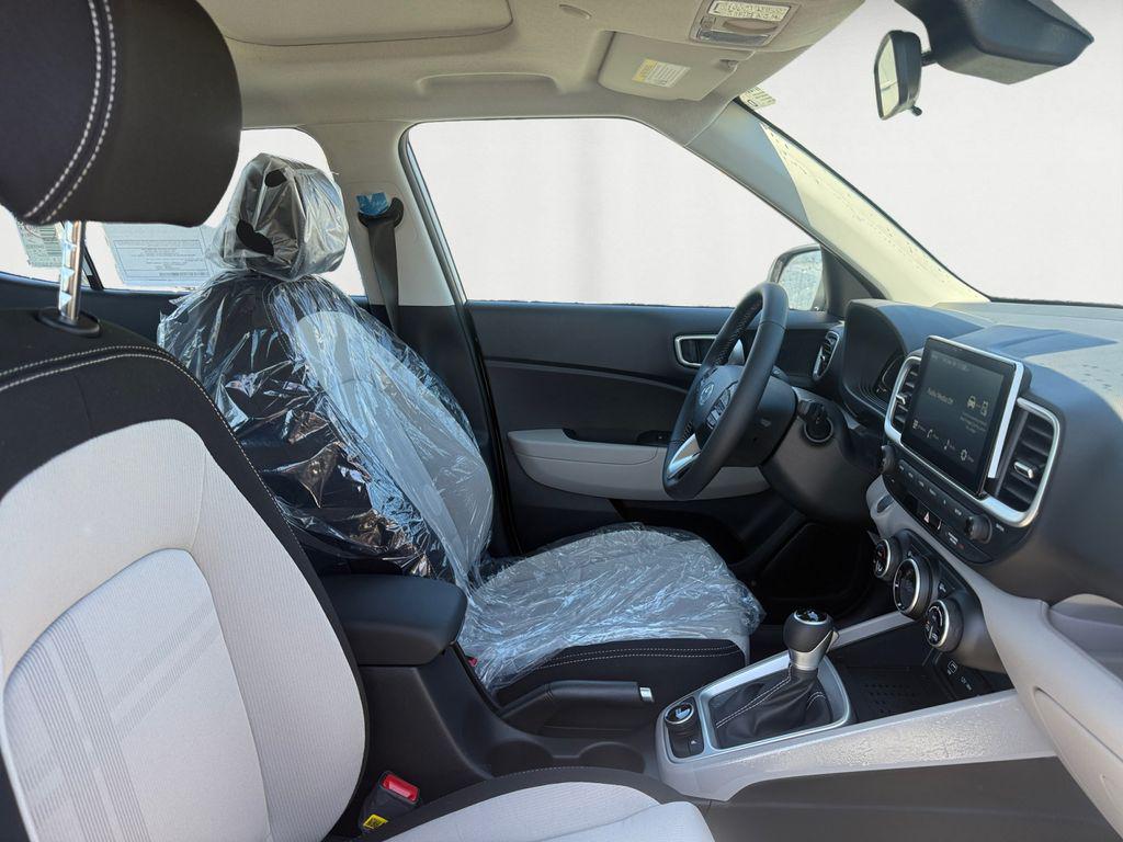 2026 Hyundai Venue SEL - Photo 15