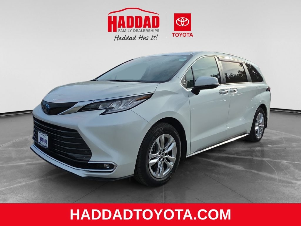 2022 Toyota Sienna Limited