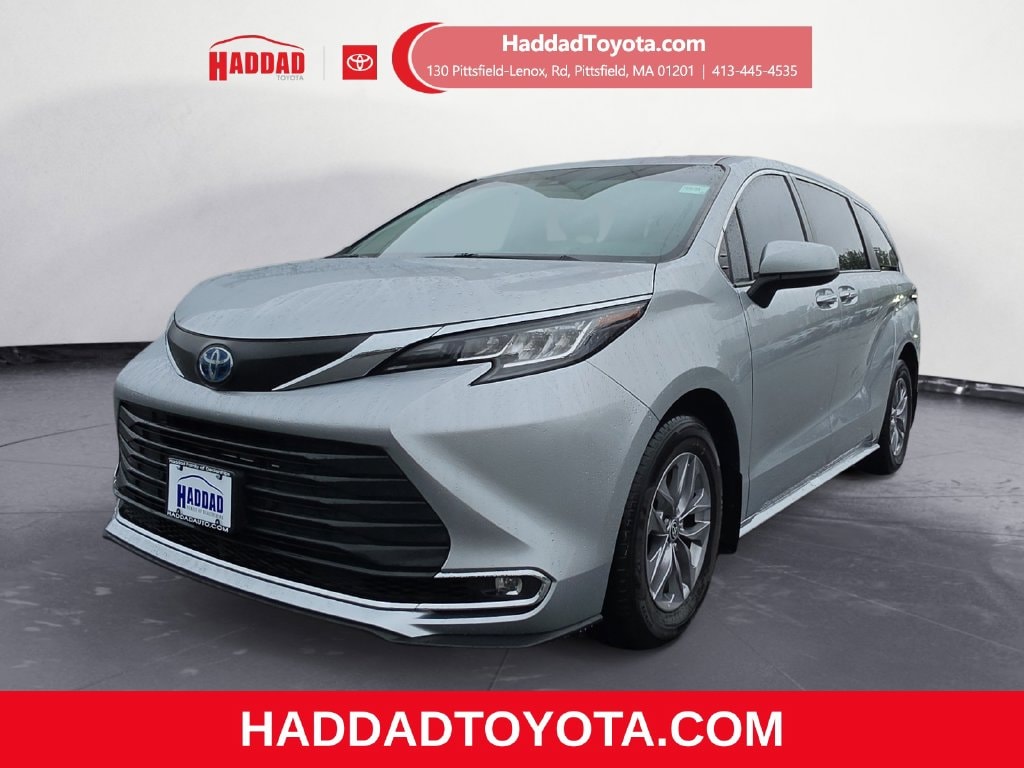 2023 Toyota Sienna XLE