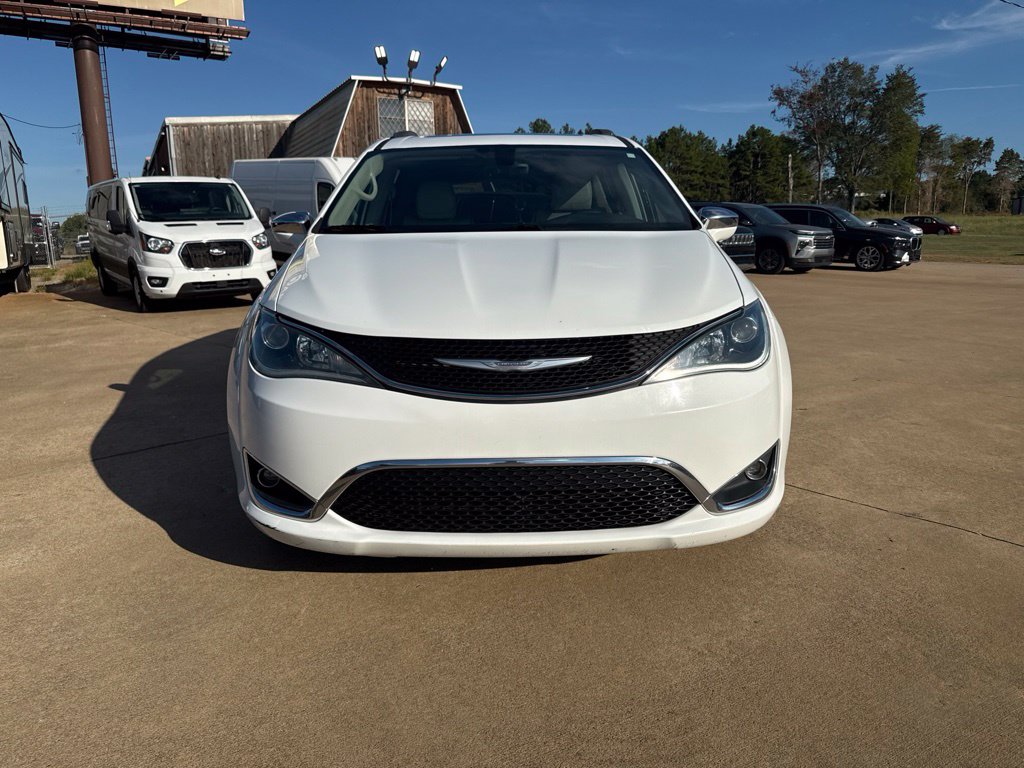 Certified 2017 Chrysler Pacifica Limited with VIN 2C4RC1GG1HR836862 for sale in Morrilton, AR