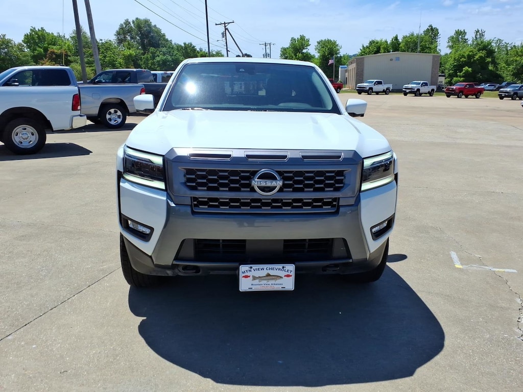Used 2025 Nissan Frontier SL