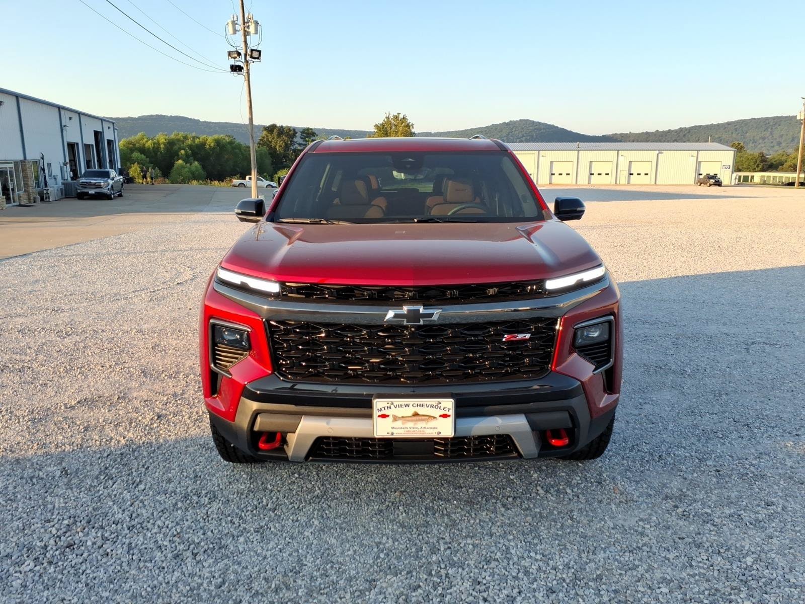 2027 Chevrolet Traverse Z71 - Photo 2