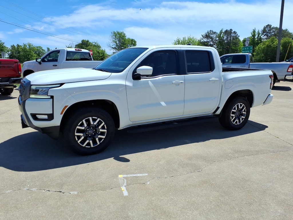 Used 2025 Nissan Frontier SL