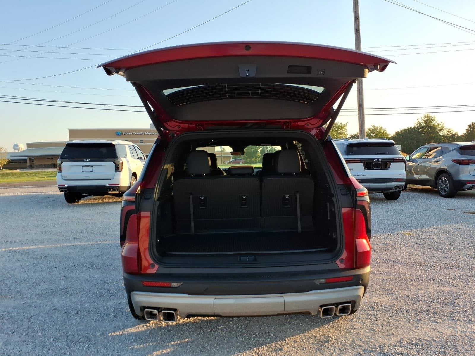 2027 Chevrolet Traverse Z71 - Photo 6