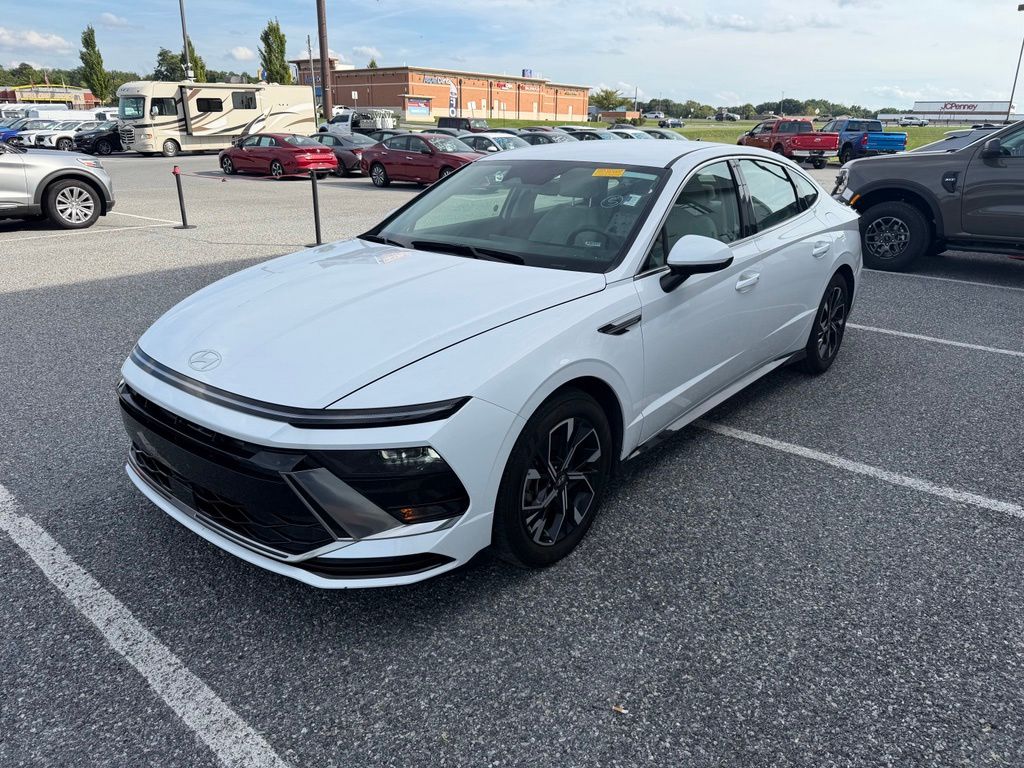 Certified 2025 Hyundai Sonata SEL Sedan