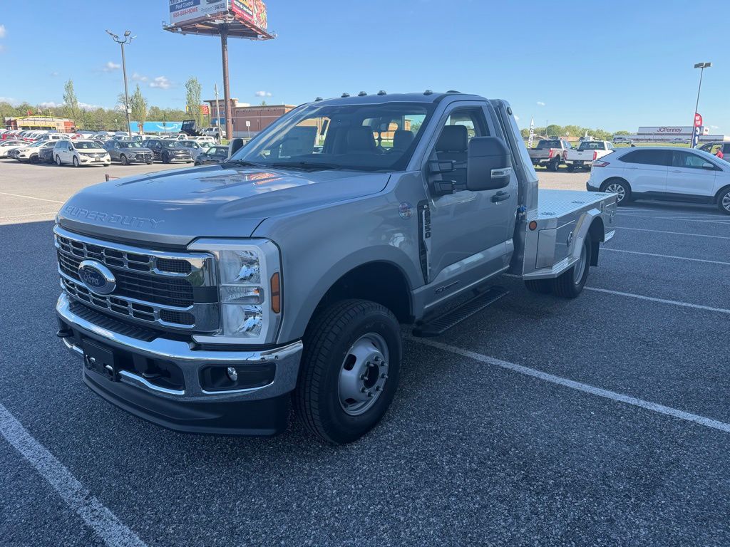 New 2026 Ford F-350SD XL Chassis