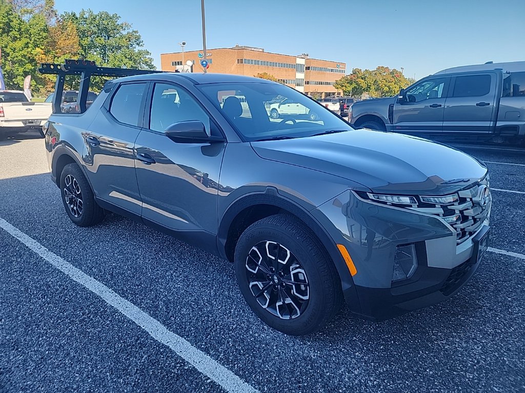 Used 2024 Hyundai Santa Cruz SE Truck
