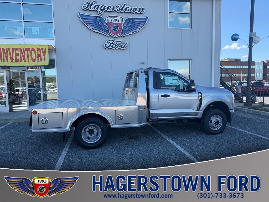 New 2026 Ford F-350SD XL Chassis