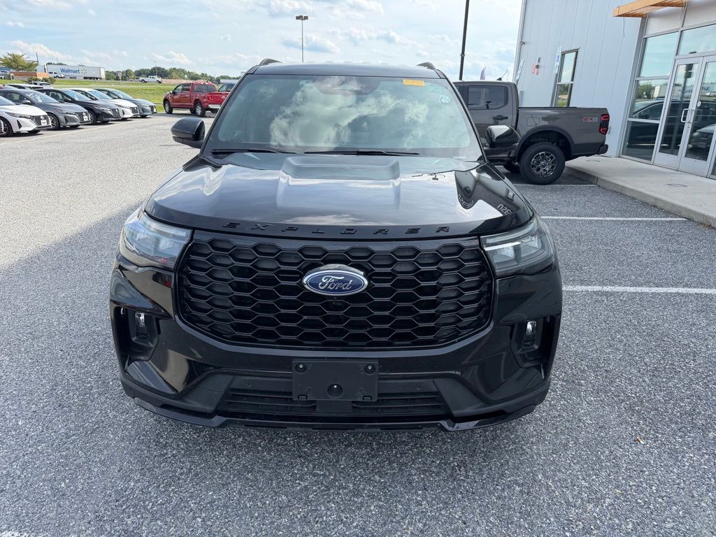 Certified 2025 Ford Explorer ST-Line SUV