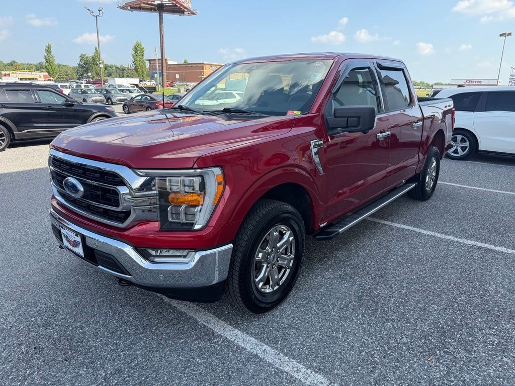 Certified 2022 Ford F-150 XLT CREW CAB TRUCK