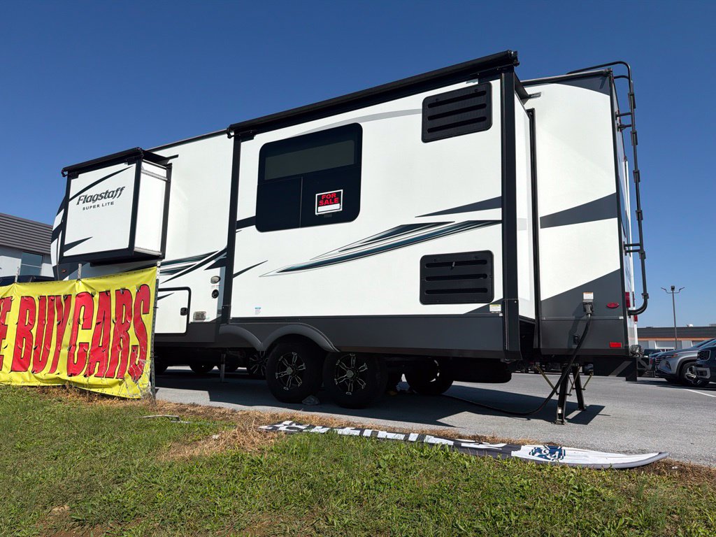 Used 2021 Flagstaff Ultralite