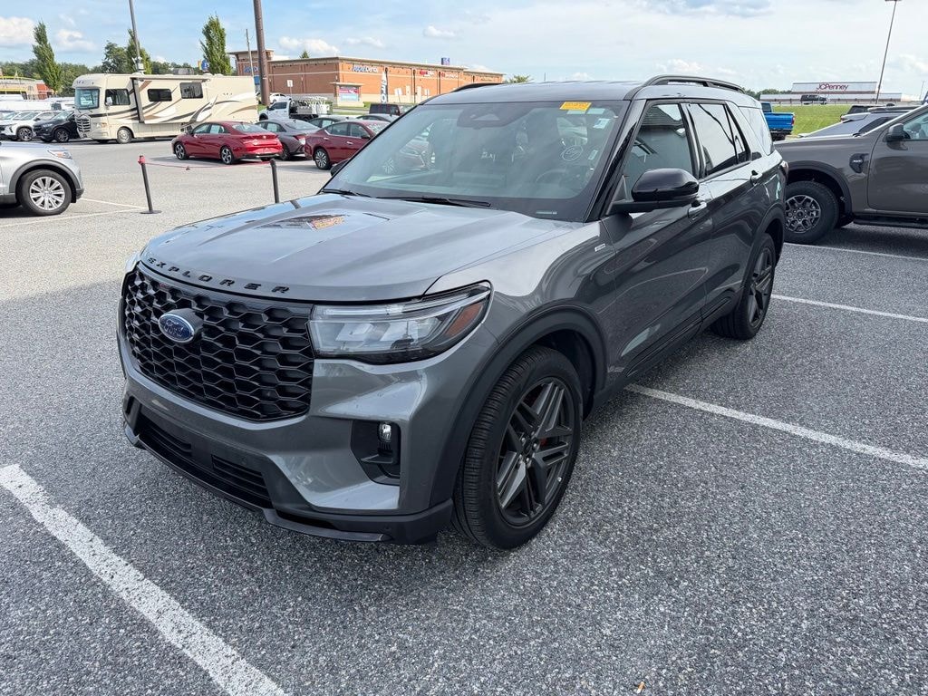 Certified 2025 Ford Explorer ST-Line SUV