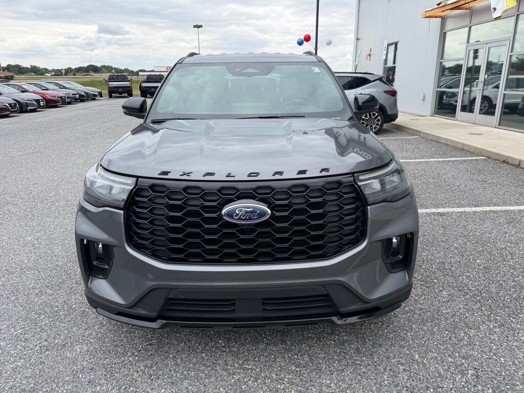 Certified 2025 Ford Explorer ST-Line SUV