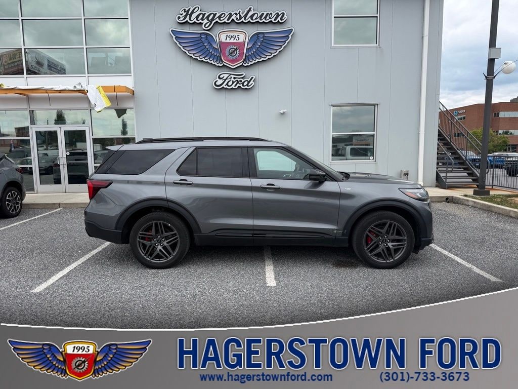 Certified 2025 Ford Explorer ST-Line SUV