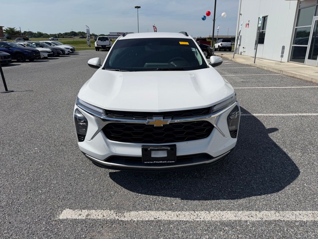 Used 2024 Chevrolet Trax LT SUV