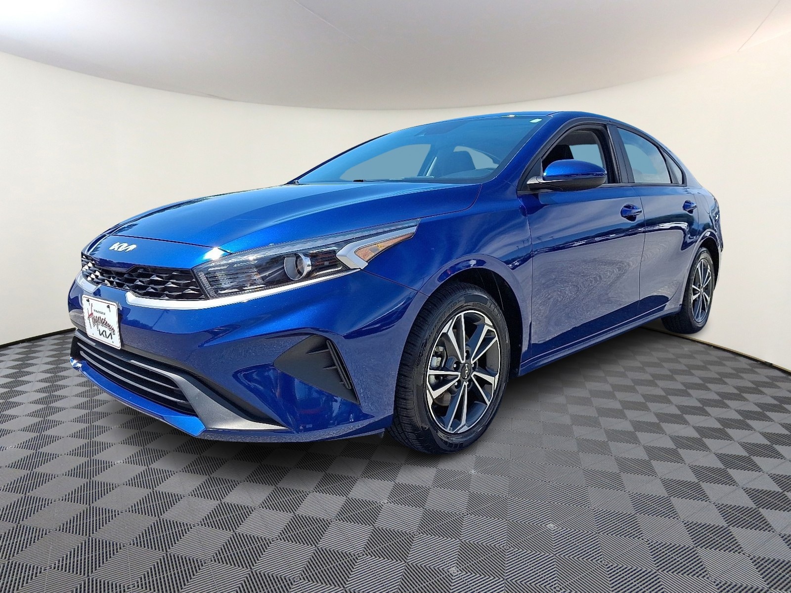 2024 Kia Forte LXS - Photo 3