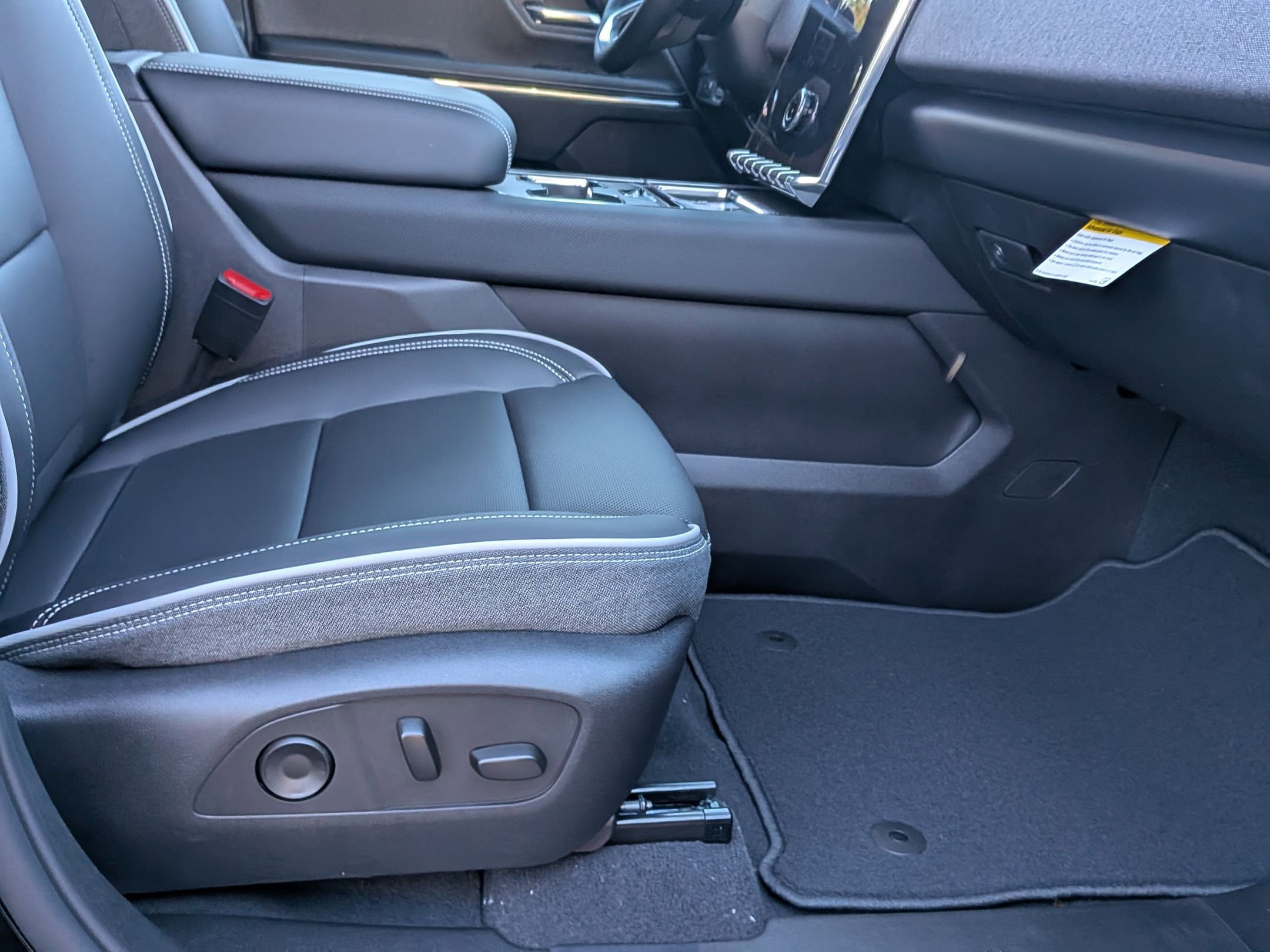 2026 GMC Sierra EV Elevation - Photo 27