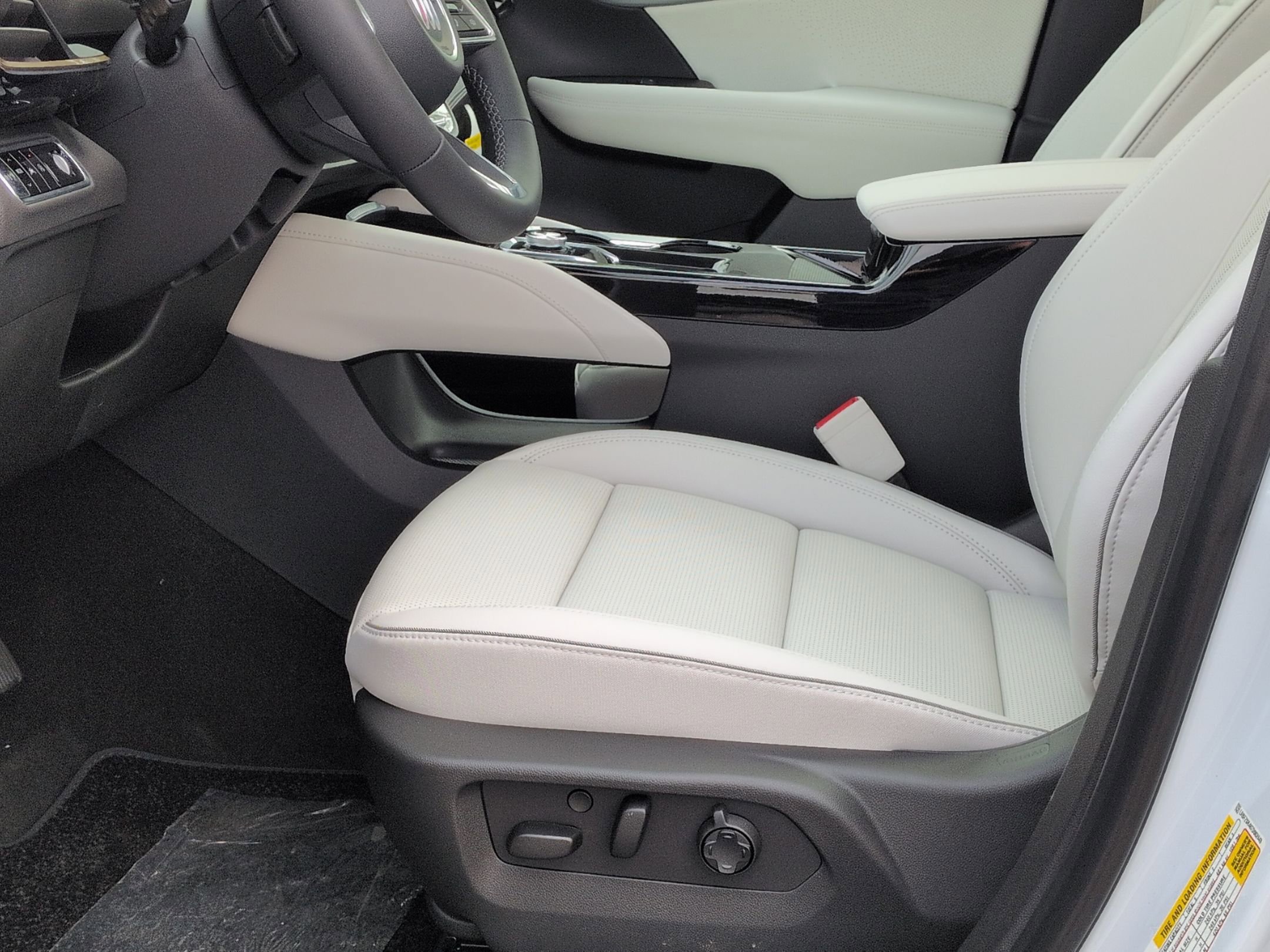 2026 Buick Envision Avenir - Photo 11