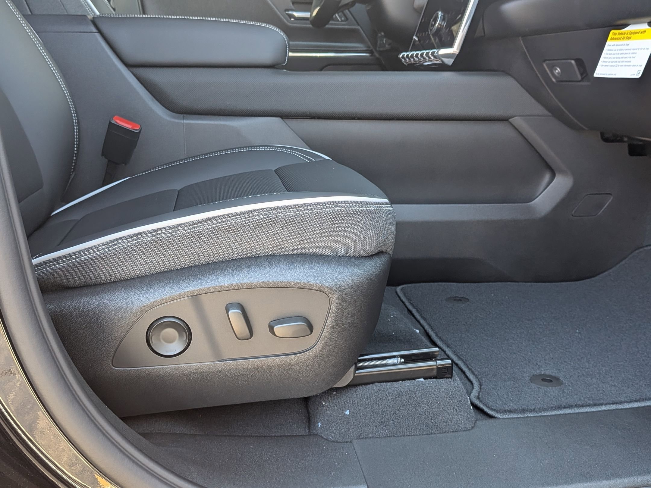 2026 GMC Sierra EV Elevation - Photo 28