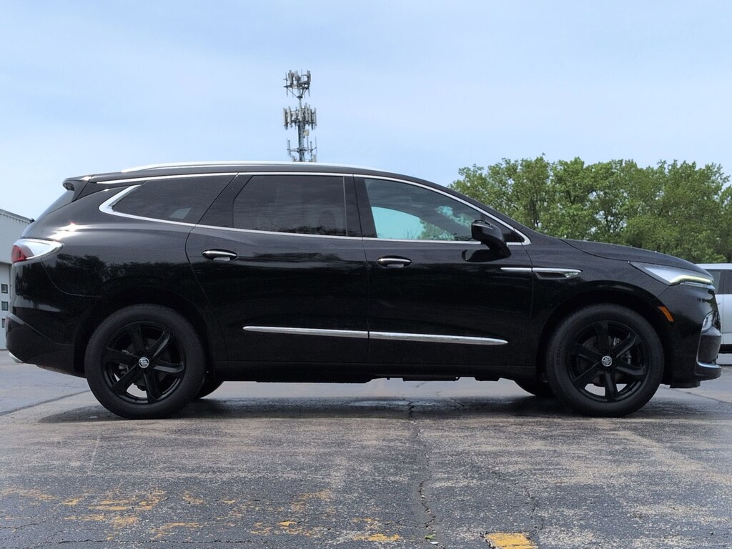 Used 2024 Buick Enclave Essence SUV