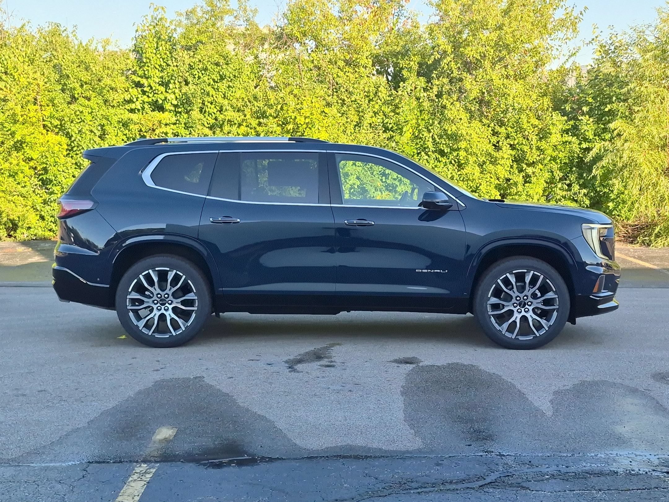 New 2027 GMC Acadia Denali Ultimate SUV