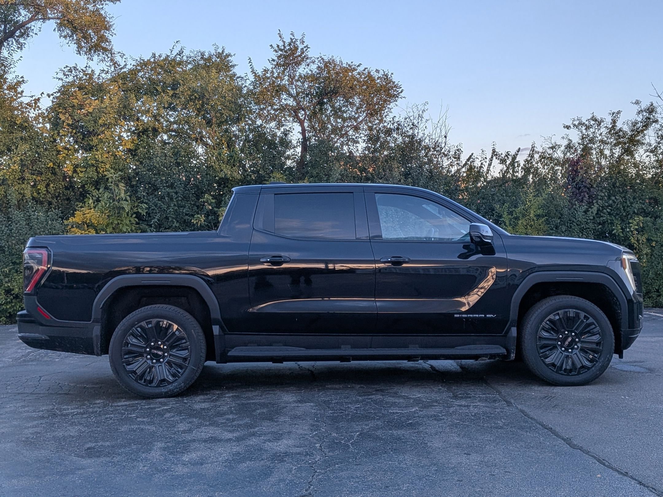 New 2026 GMC Sierra EV Elevation w/3SC Truck Crew Cab
