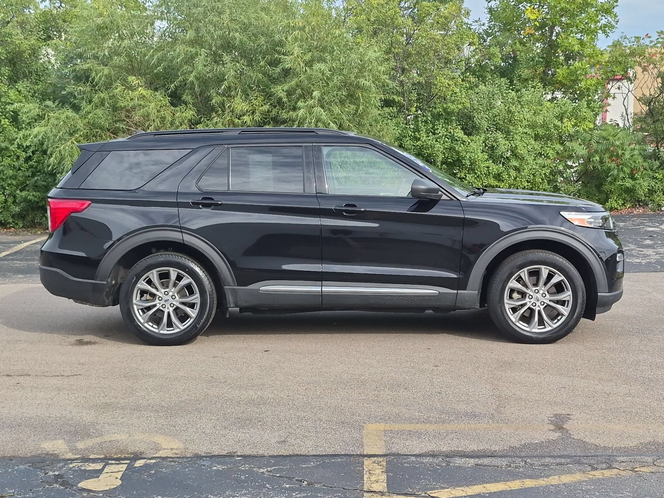 Used 2021 Ford Explorer XLT SUV