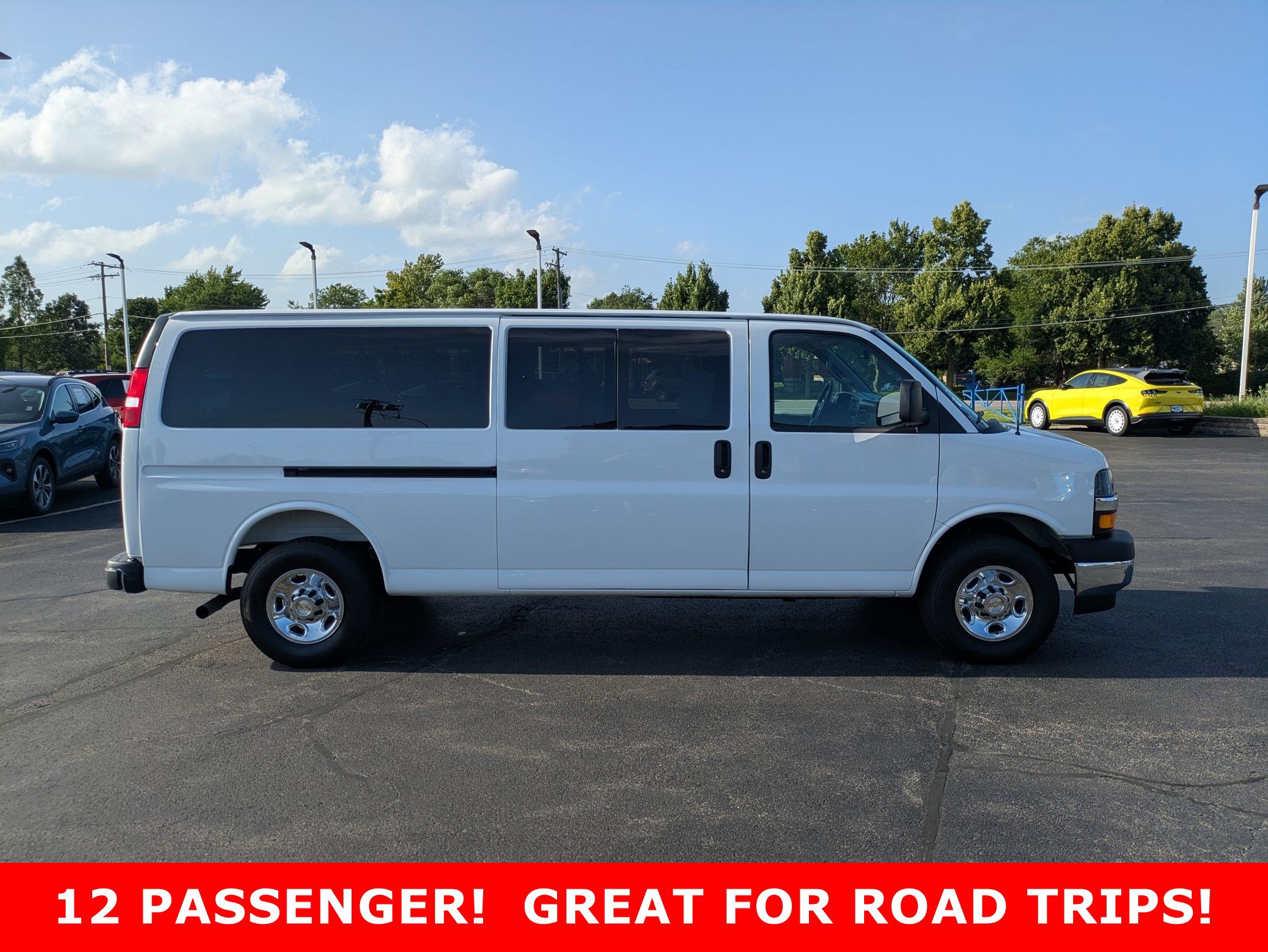 Used 2025 Chevrolet Express Passenger RWD 3500 155 LT RWD 3500 155 LT