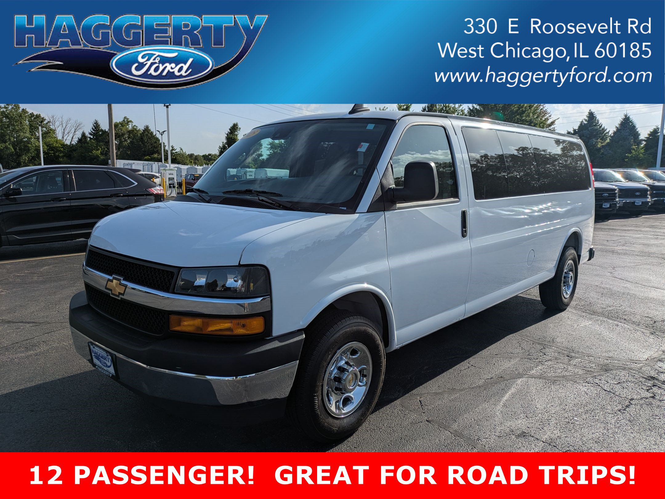 Used 2025 Chevrolet Express Passenger RWD 3500 155 LT RWD 3500 155 LT