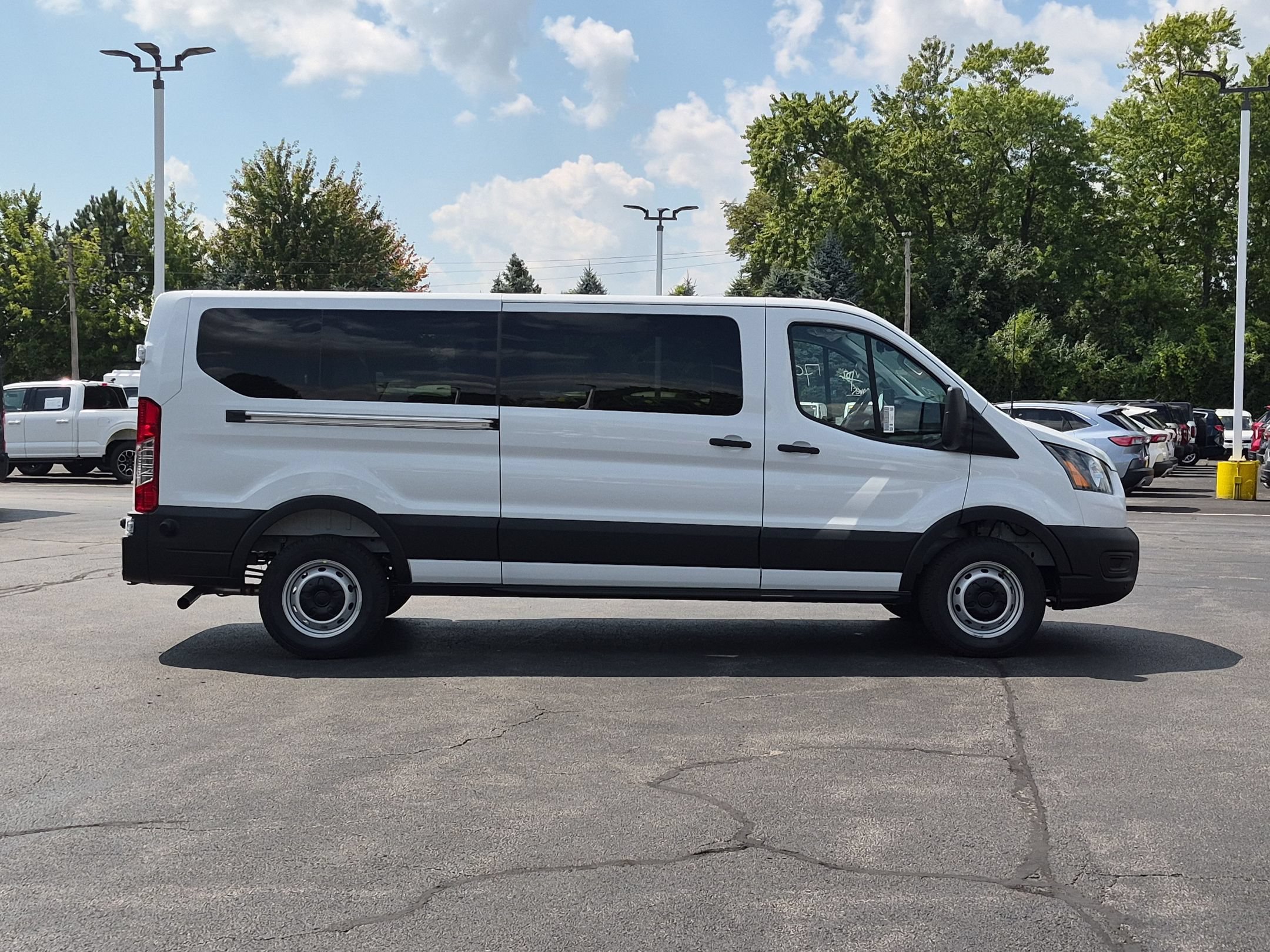 New 2026 Ford Transit Passenger Wagon T-350 148 Low Roof XL RWD T-350 148 Low Roof XL RWD